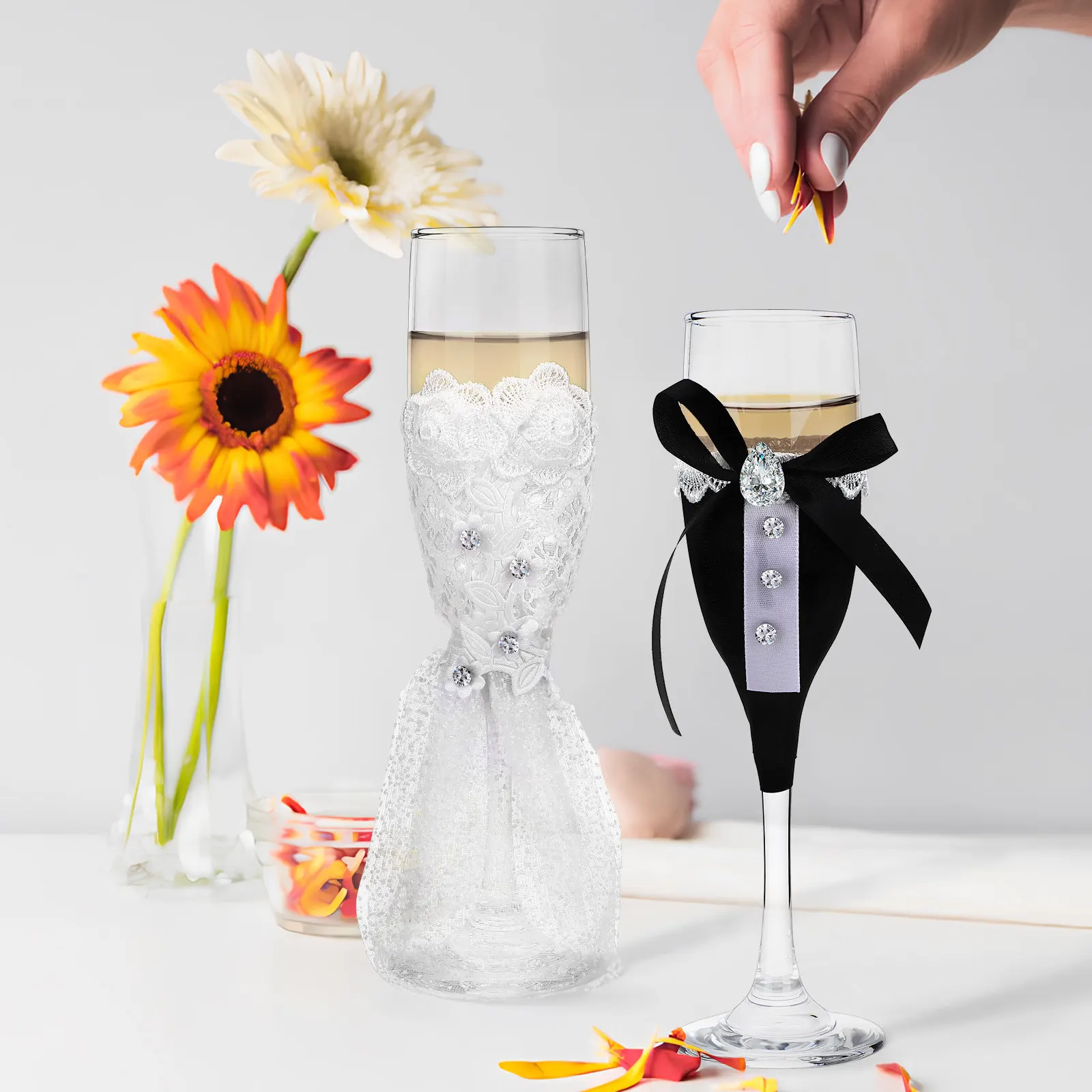 

1Set Sophisticated Wedding Goblets Set Delicate Bridal Decorative Toasting Flutes Strong Glass Cup for Wedding Ceremony