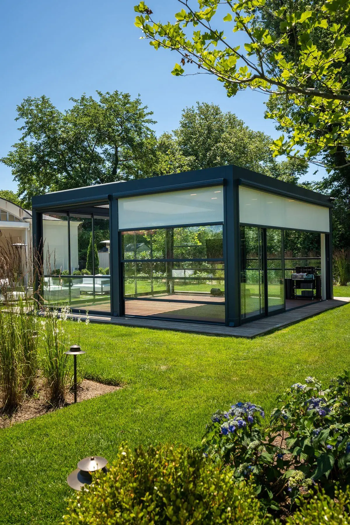 

Rainproof Metal Bioclimatic Gazebo Wall-Mounted Opening Louvered Roof Sunroom House Bioclimatic Outdoor Yard Aluminium Pergola