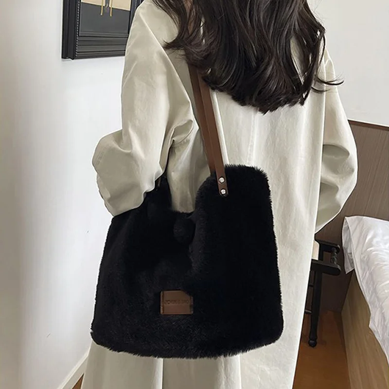 Leopard Print Faux Fur Shoulder Bag Women New Plush Handbag Commuting Large Capacity Tote Bag Guangzhou High Quality Bag