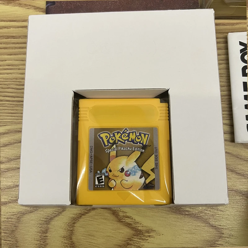 Pokémon Yellow Jogo GBC na Caixa, 16 Bit, Concha de Alta Qualidade, Cartucho De Jogo De Vídeo, Guia De Treinadores Com Manual, Fan Made