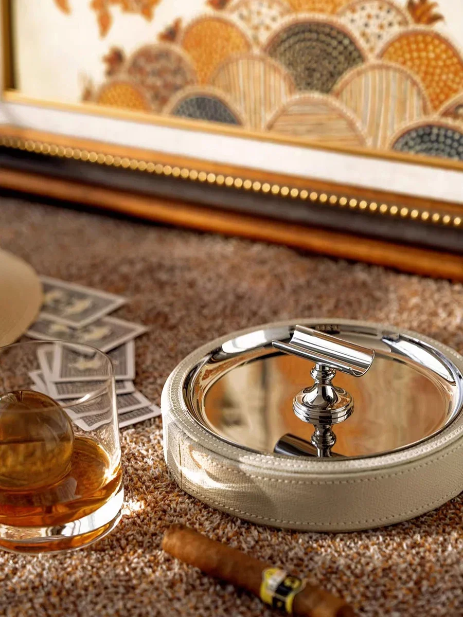 Luxury Ashtray with Leather Binding Premium Cigarette Ashtray Stainless Steel Groove for Home Decoration Table Hotel