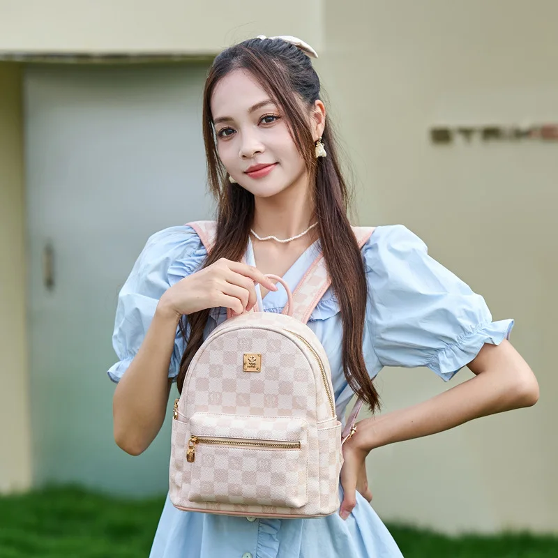 

Оригинальные сумки и сумочки Disney, оригинальный чехол, рюкзак с изображением Минни Маус, женский рюкзак большой вместимости с игривым принтом 439