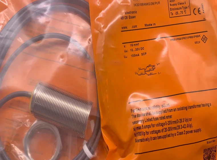 1PCS NEW For IFM IIS242 Proximity Switch sensor