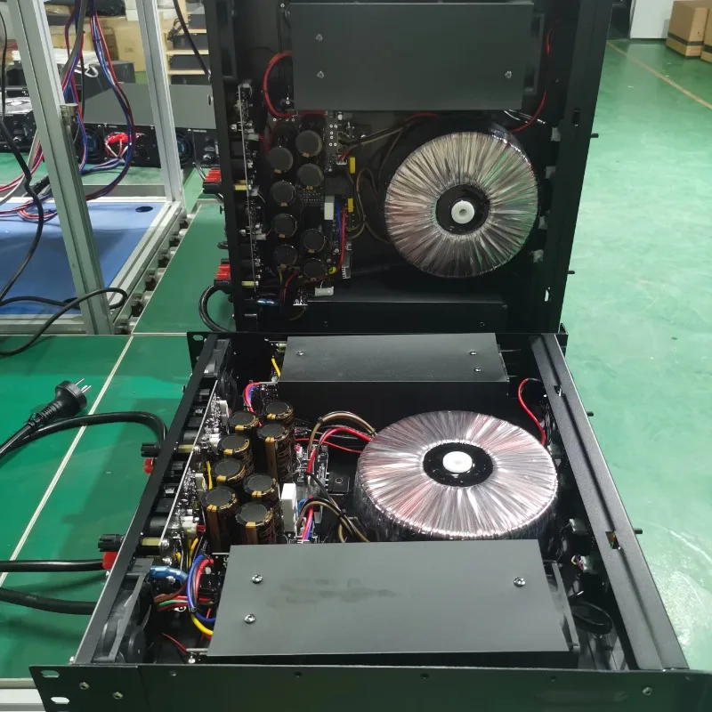 OEM китайский завод 4-канальный профессиональный аудиоусилитель мощности с медным трансформатором