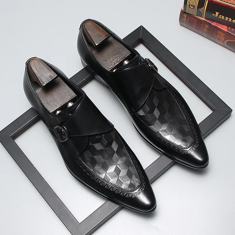 Fashion Men British Business Casual Genuine Leather Buckle Munk Shoes Pointed Toe Shiny Formal Leather Shoes