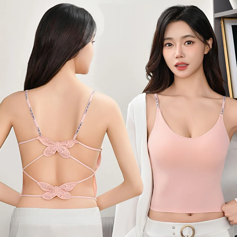 

New minimalist lingerie set for young women with small breasts featuring no underwire and anti-sagging design for the bust
