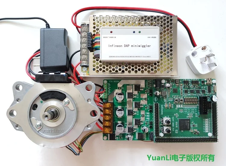 

AURIX TC277 Поворотный синхронный двигатель с постоянными магнитами и векторным управлением MCU Макетная плата SVPWM