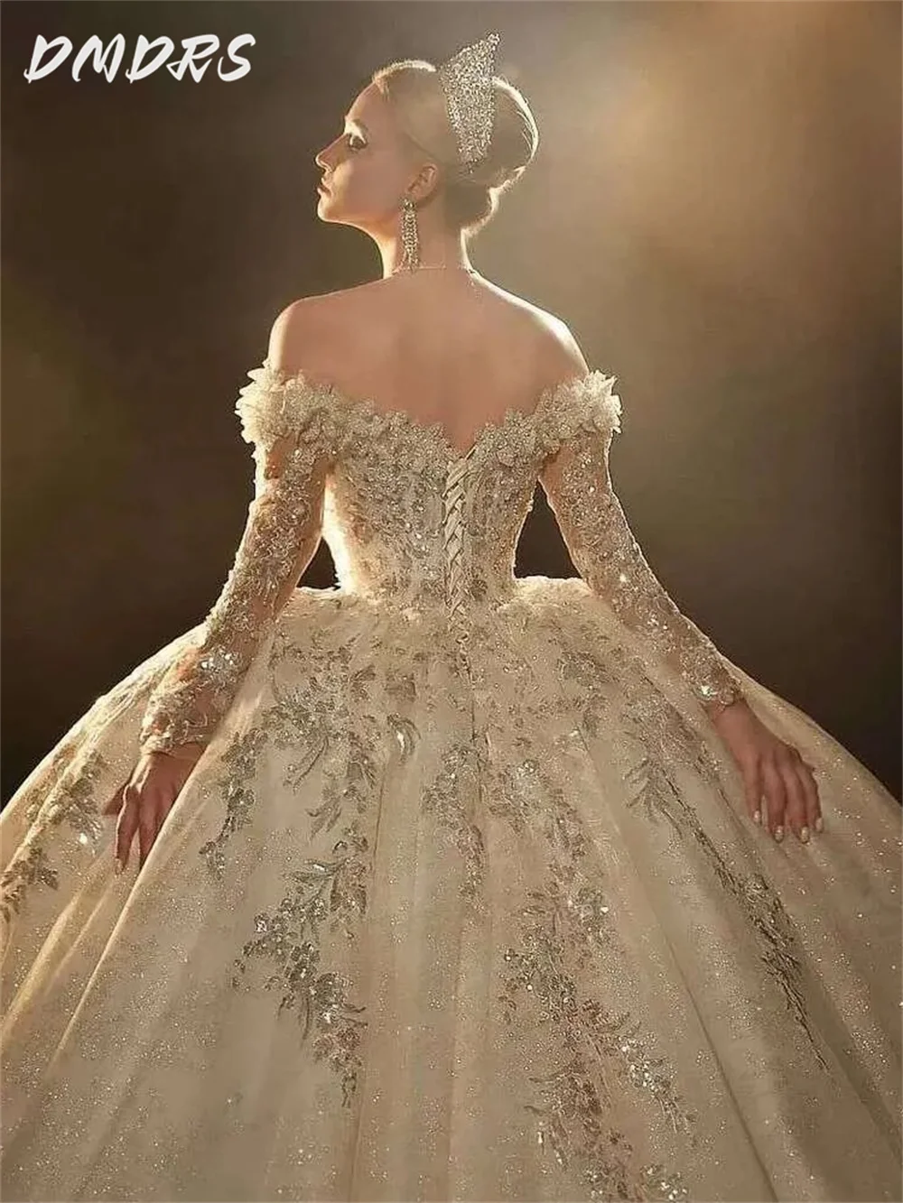 Luxurious Long Sleeve Wedding Dress 2025 Sparkling Off Shoulder Beaded Bridal Gown Elegant Classic Ball Gown Vestidos De Novia