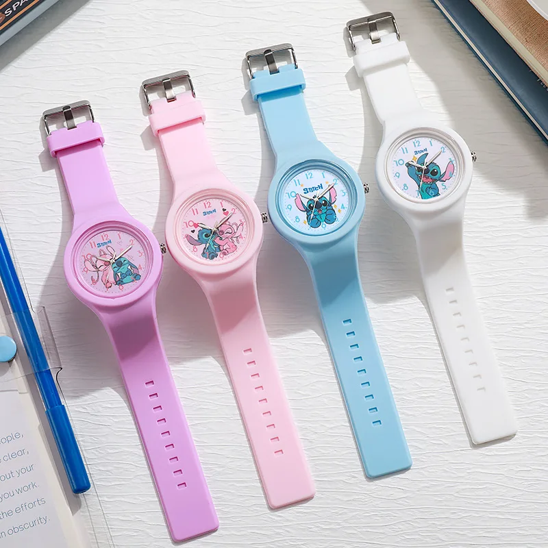 Cartoon-Muster Stich Mädchen Uhr Kinder Große Runde Zifferblatt Kinder Uhr Student Anime Peripheriegeräte Geburtstag Geschenke Jungen Spielzeug