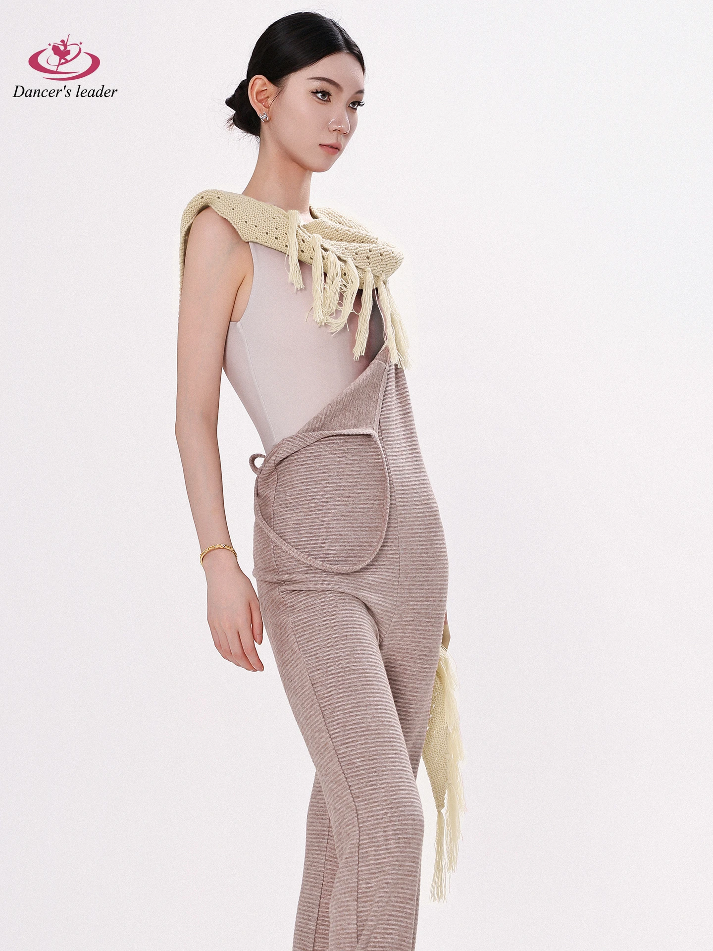 بدلة باليه، نمط أنثوي احترافي للبالغين، بدلة ممارسة اليوغا للرقص التخسيس، حزام كتف مخطط على شكل حفرة، سراويل محبوكة