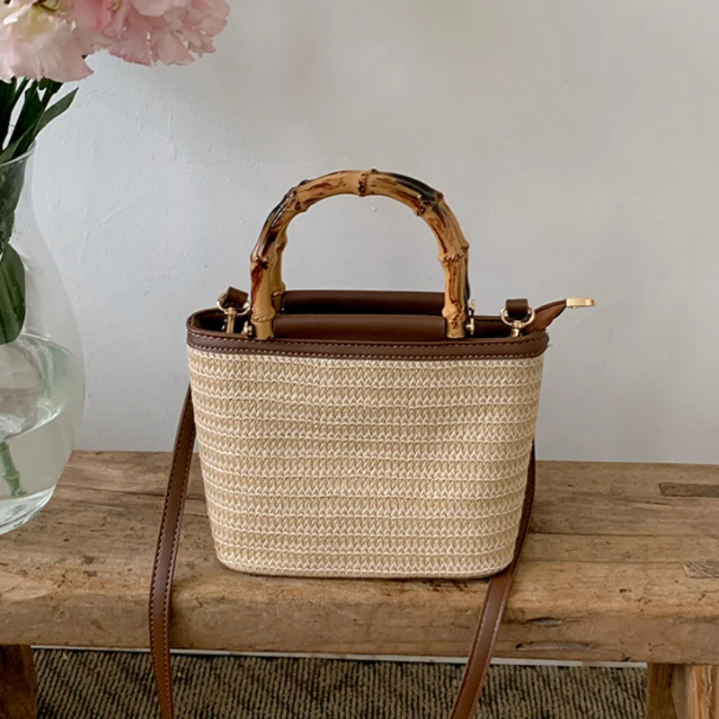 Simple Hand Knitted Women\'s Travel Handbags Fashion Wooden Handle Ladies Shoulder Bags Summer Straw Female Bucket Crossbody Bags