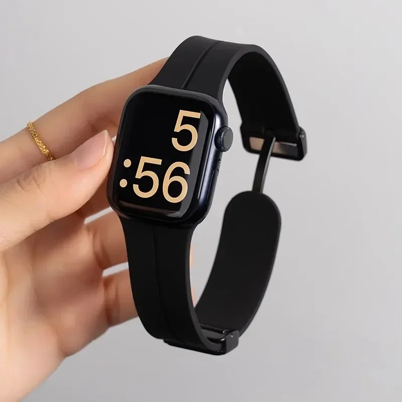 สายแม่เหล็กสำหรับสายนาฬิกาแอปเปิ้ลวอทช์ 46 มม. 45 มม. 44 มม. 49 มม. 42 40 41 สายซิลิโคน Correa iWatch Series 10 9 8 SE 7 6 5 Ultra 2
