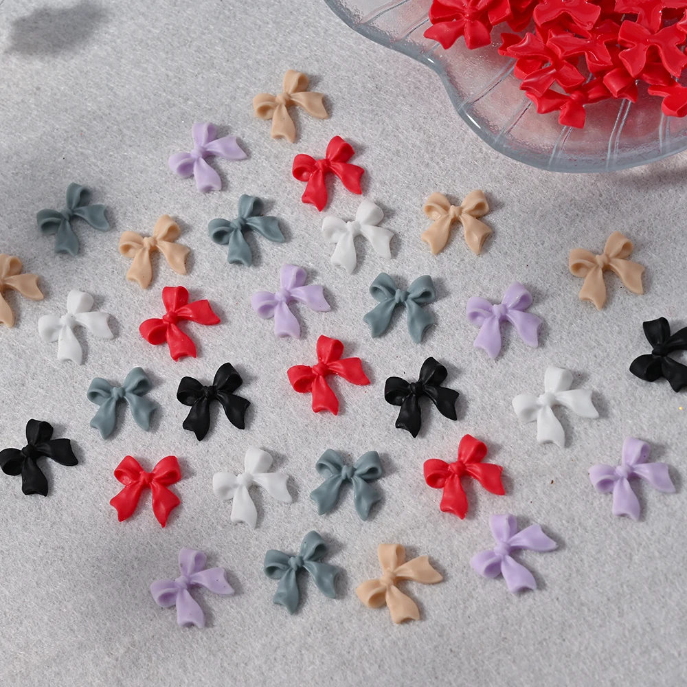 50 Uds. De dijes para uñas con lazo de cinta negra de 10x10mm, lazo de resina 3D Kawaii, diamantes de imitación para decoración de uñas, 6 colores, pajarita plana, decoración de joyas para uñas
