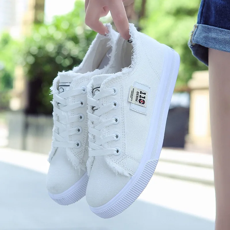 2023 New Spring Summer Women Canvas Shoes Flat Sneakers Women Casual Shoes Low Upper Lace up White Shoes