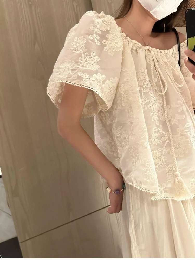 Gaganight Chiffon Top Women Summer New Three-dimensional Jacquard Embroidery Loose Fitting Flesh Covering A-line Shirt