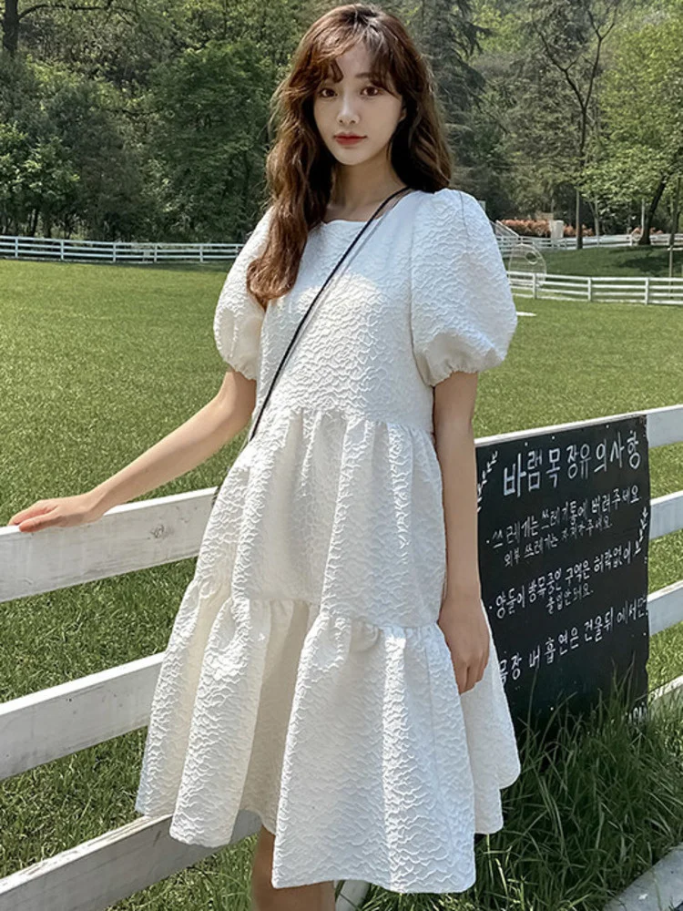 

Jacquard Puff Sleeve Dress For Women White O-neck Loose Fashion Pleated Patchwork Dresses 2023 Summer New Tide Vestido X149