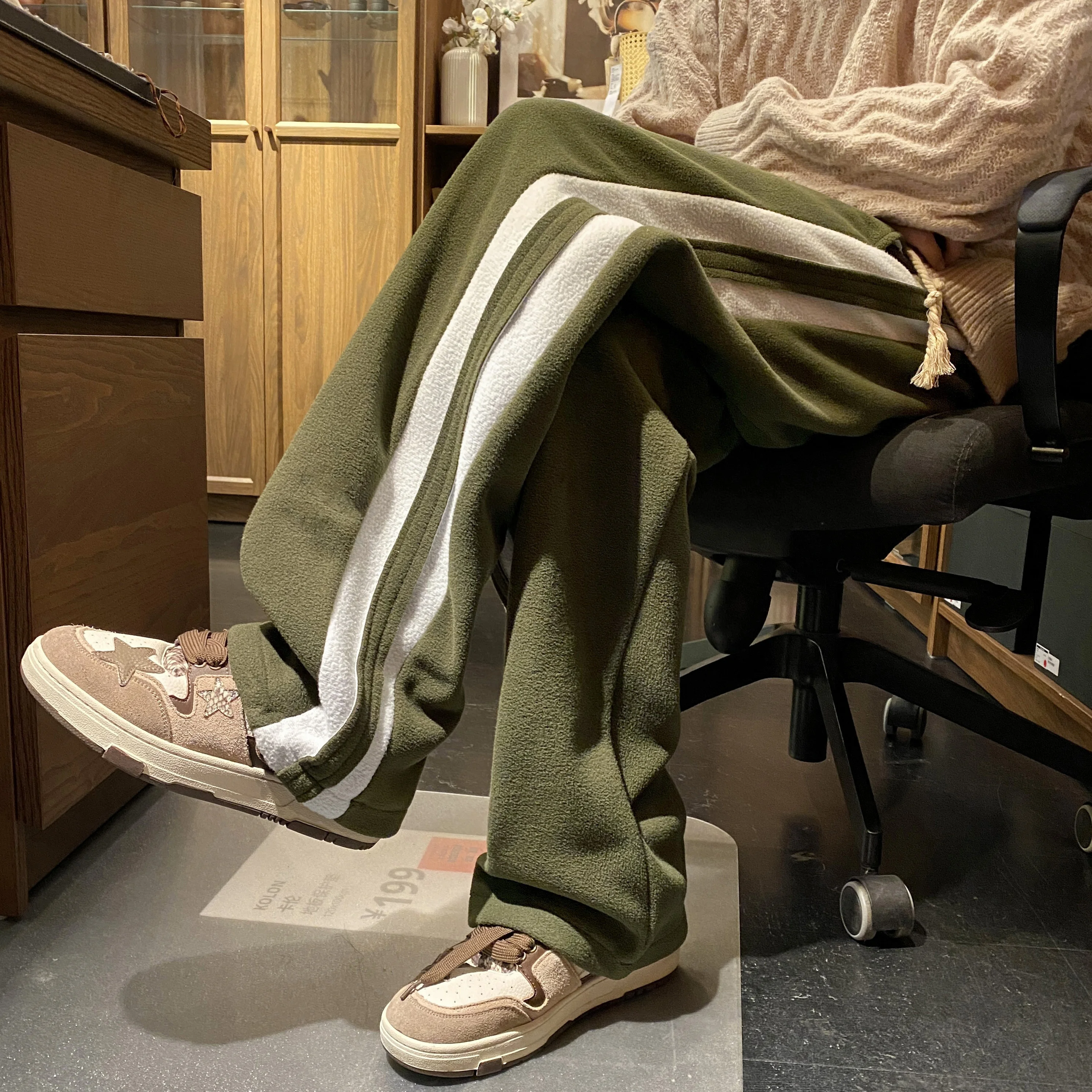 

Thiened Fce Trasuit Pants Men's Loose Straight Leg Winter Sports Long Trousers Trendy Brand Casual Pants with Stripe