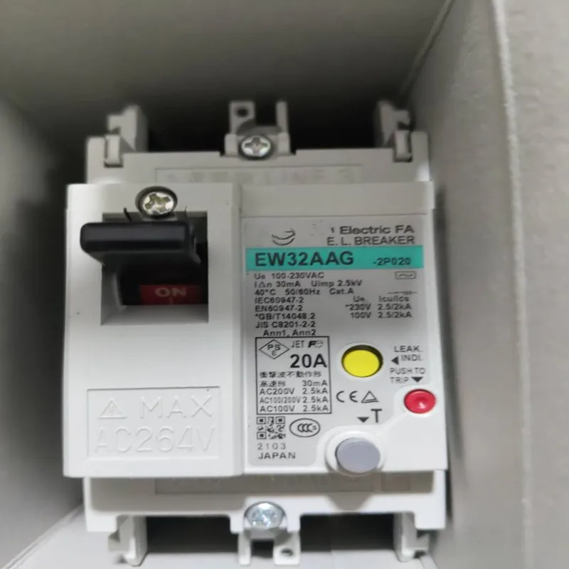 

New Original Circuit Breaker EW32AAG-2P020B
