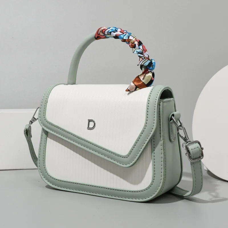 

2025 Minimalist Shoulder Bag Chain Strap Crossbody Purse for Women Compact Day-to-Night Tote Simple Commuter Casual Sling Bag​