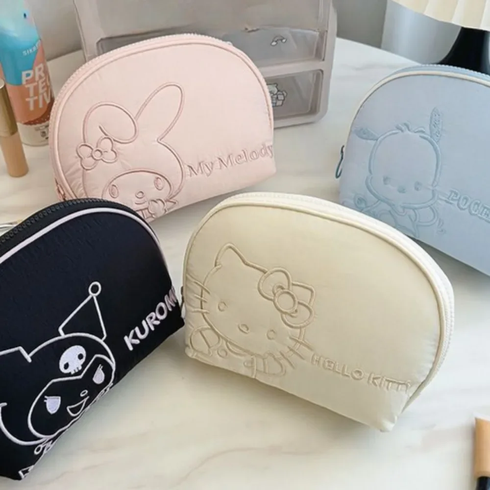 

Hello Kitty Cosmetic Bag Cute Fashion Simplicity Originality Modelling Sea Shell Cosmetic Bag New High-capacity Storage Bag