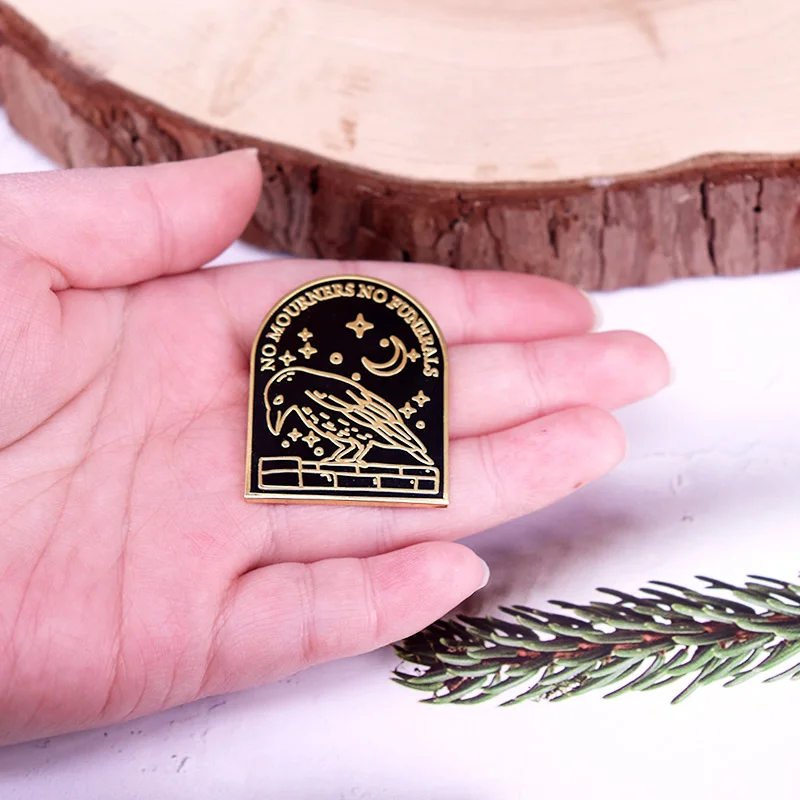 دبوس المينا الصلب لشارة الفن ، لا المعادن ، لا الجنازات ، ستة من الغربان ، هدية #4