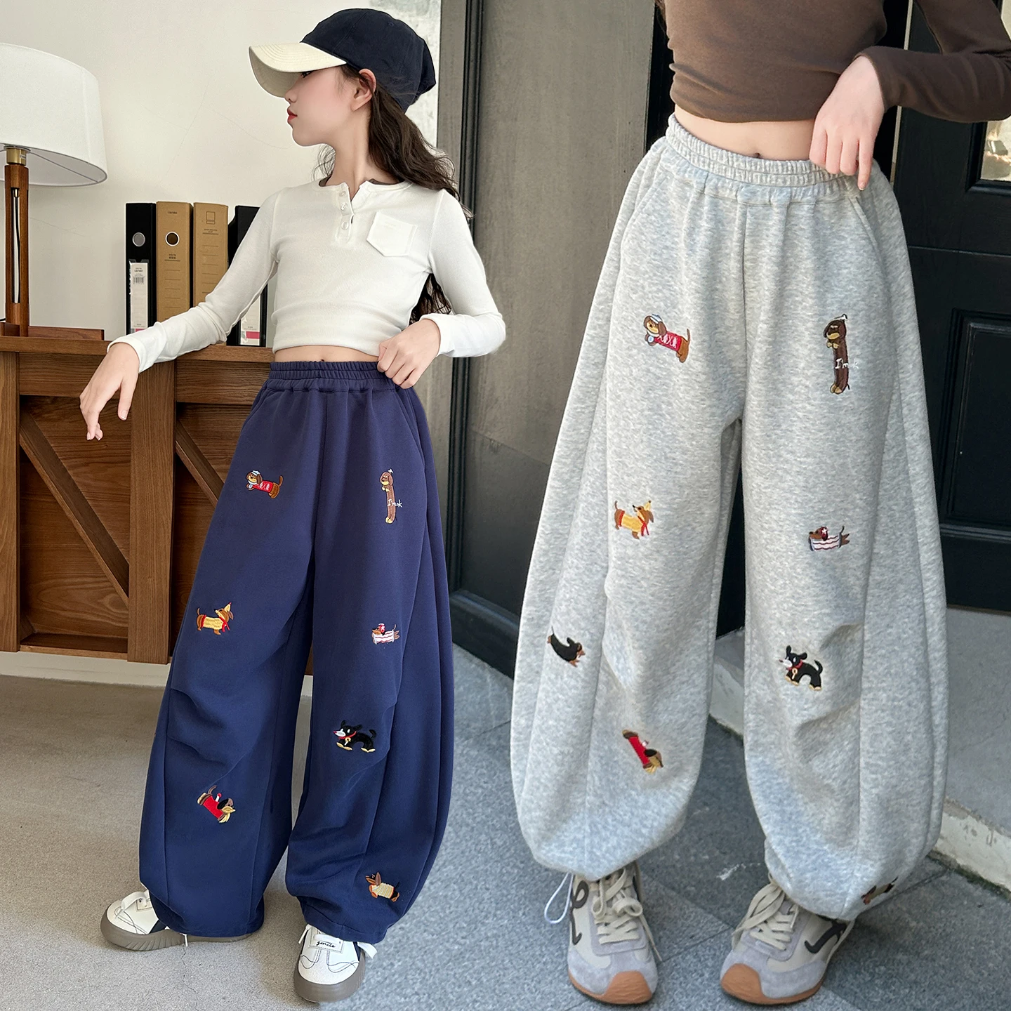 

Machete Trousers with Dog Embroidery, Tight, High Quality, Fashionable, Spring and Fall, 2025