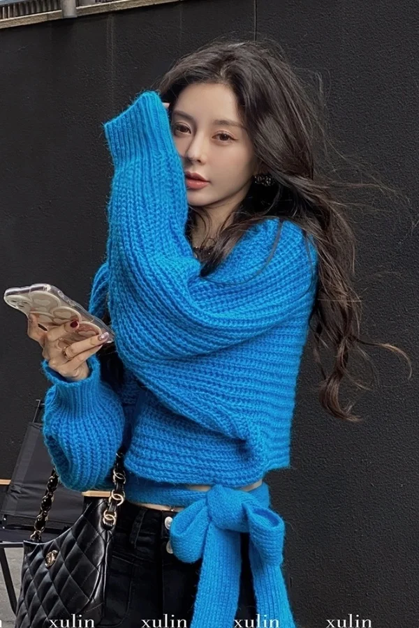 

Sweaters Jumpers Pullovers Woman Unisex Aesthetics High-Necked Wooden Button Coffee Tassels Weekend Lazy Lounging Natural Simple