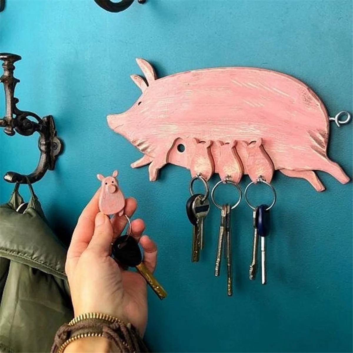 Piggy Key Ring Wall Sculpture Decorative Key Holder Hanging Board Key Chain Pendant Decoration Key Door Hook