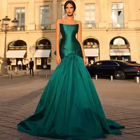 Modern Strapless Green Satin Evening Dress Exquisite Chapel Train Mermaid Celebrity Gowns Delicate Bow Customized Prom Dresses