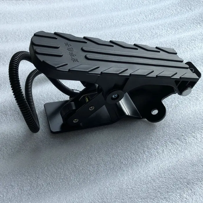 1108010-C0401 Electronic Accelerator Pedal, Compatible with Dongfeng Kinland, Kinrun and Hercules