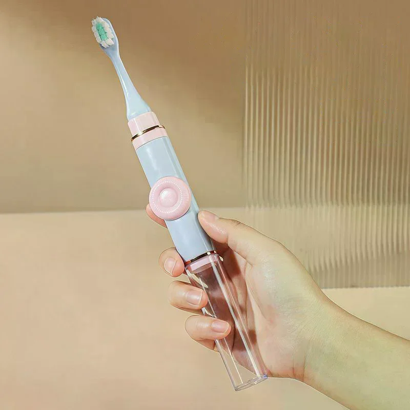 

1 шт. 2-в-1 портативная складная зубная щетка с пылезащитным чехлом, набор дорожных зубных щеток, креативные инструменты для чистки зубов, можно держать зубную пасту