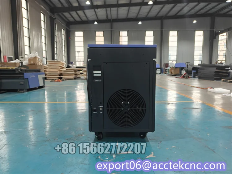 Acctek New Design Handheld Fiber Laser Rust Remove Machinery for Metal Cleaning Oxide Layer Spray Metal Coating Cleaner Machines