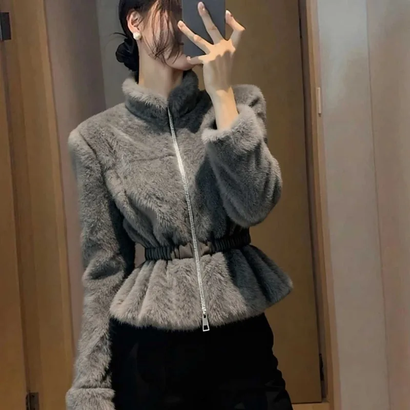 autumn women European small man fashionable foreign style niche light luxury high sense Korean small fragrant style plush coat