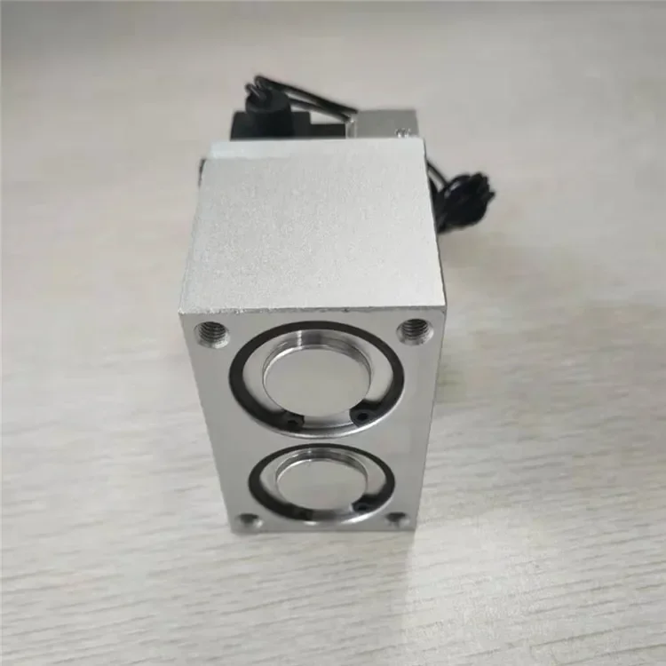 Suitable for oxygen generator solenoid valve. Two-position four-way voltage regulation G1/4