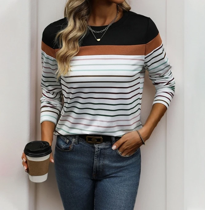 Round neck color striped contrasting long sleeved T-shirt casual base top