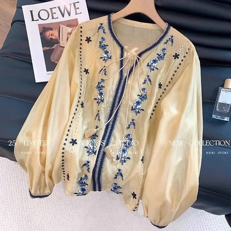 

Embroidered Retro Blouse Women Lantern Sleeve loose Vintage Shirts Office Lady Casual Wear Tops Spring Summer New Fashion
