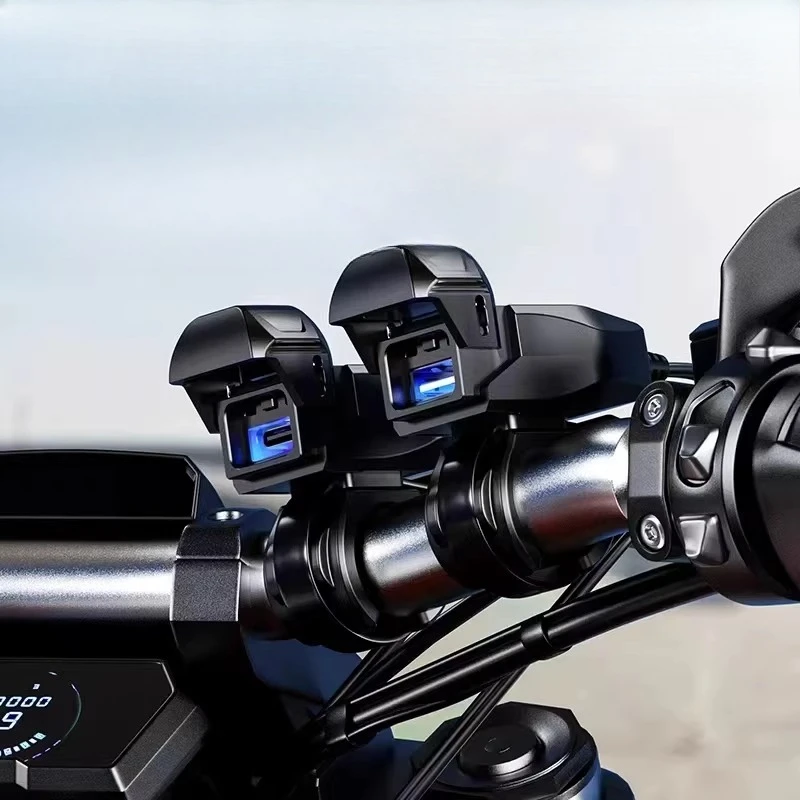 Motorcycle modification USB charging port to add a mobile phone charger