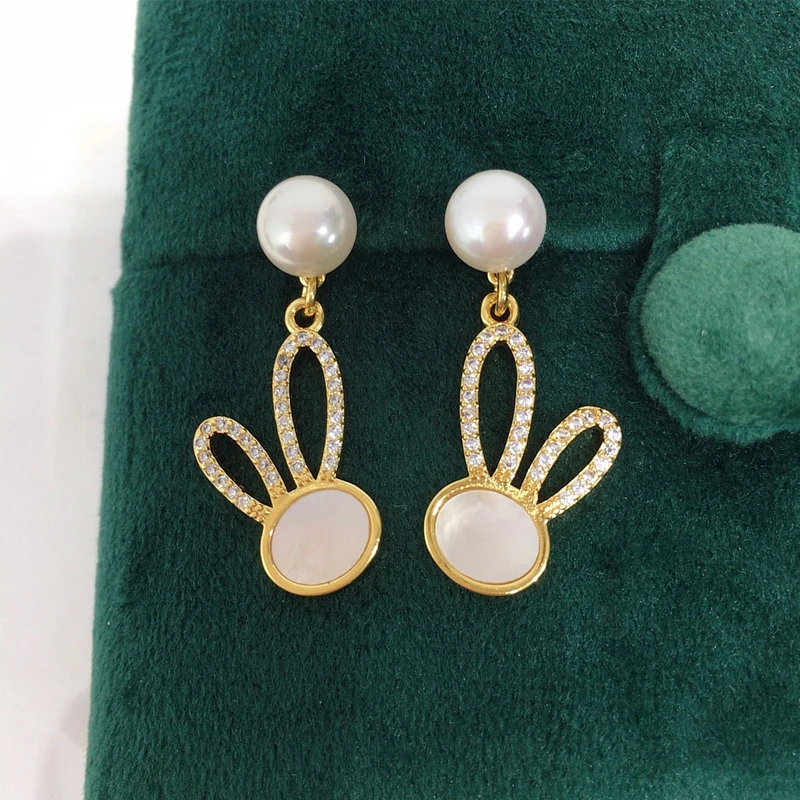 ZHBORUINI 2024 Natural Freshwater Pearl Earrings 14K Gold-Plated High-End Sea Shell Rabbit Earrings S925 Silver Ear Needles