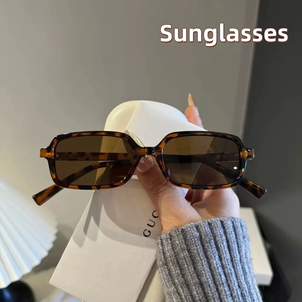 

2025 New Elliptical Frame Sunglasses European and American Square Small Frame Minimalist Glasses Fashionable and Versatile
