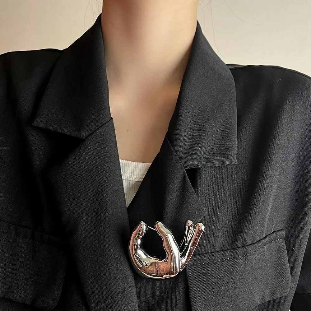 Alloy OK Gesture Brooch Temperament Jewelry Accessories Korean Style Metal Glossy Clothes Pin Bag Badge Minority Design Gift