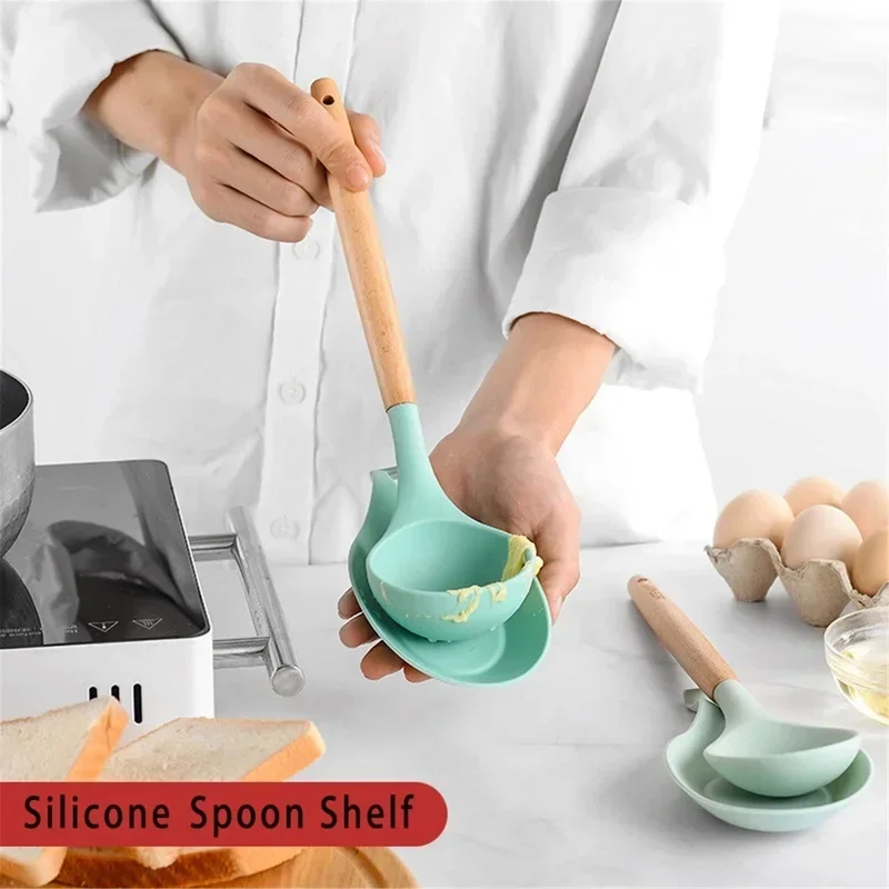 Silicone Insulated Spoon Holder Heat Resistant Placemat Drink Glass Coaster Spoon Holder Cutlery Shelving Kitchen Tools Placemat