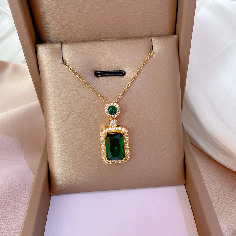 Elegant Women's Accessory Copper-Set Zirconia Luxury Square Pendant Necklace Stainless Steel Versatile Stylish Jewelry Available