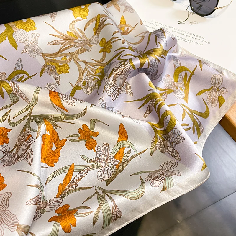 Spring/Summer Outdoor Leisure Wraps 70*70cm Square Scarf Imitation Silk Hijab Women’s Flower Print Shawl Breathable Neckerchief