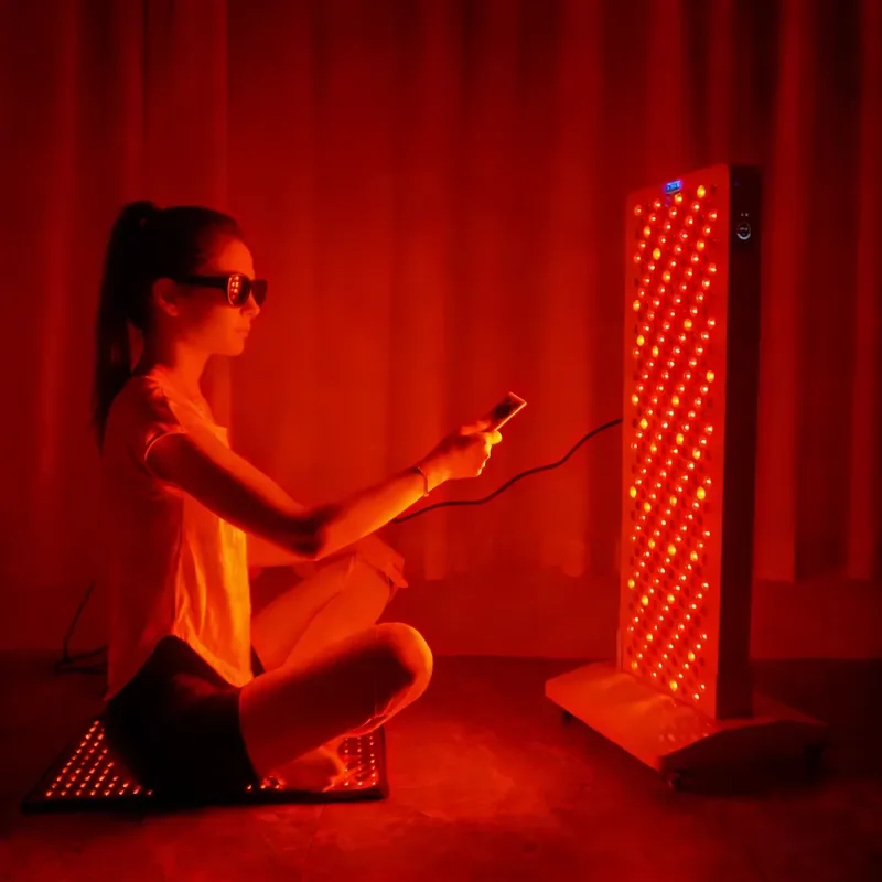 Vertical Red and Infrared Light Therapy Lamp Diode Phototherapy Device for Personal Adjustment and Pain Relief
