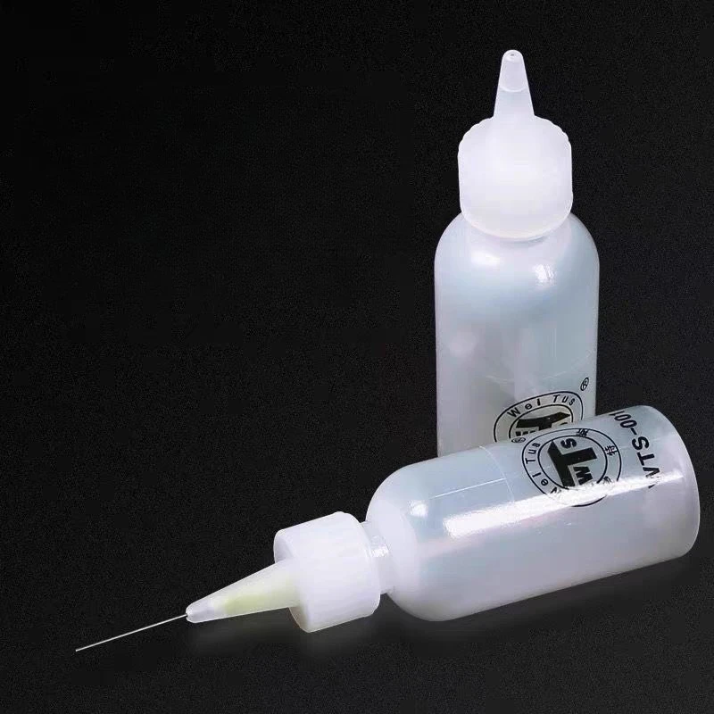 

50ML WTS-001 Plastic Liquid Alcohol With Needle For Dispenser Rosin Solder Flux Paste For Phone PCB Welding Repair