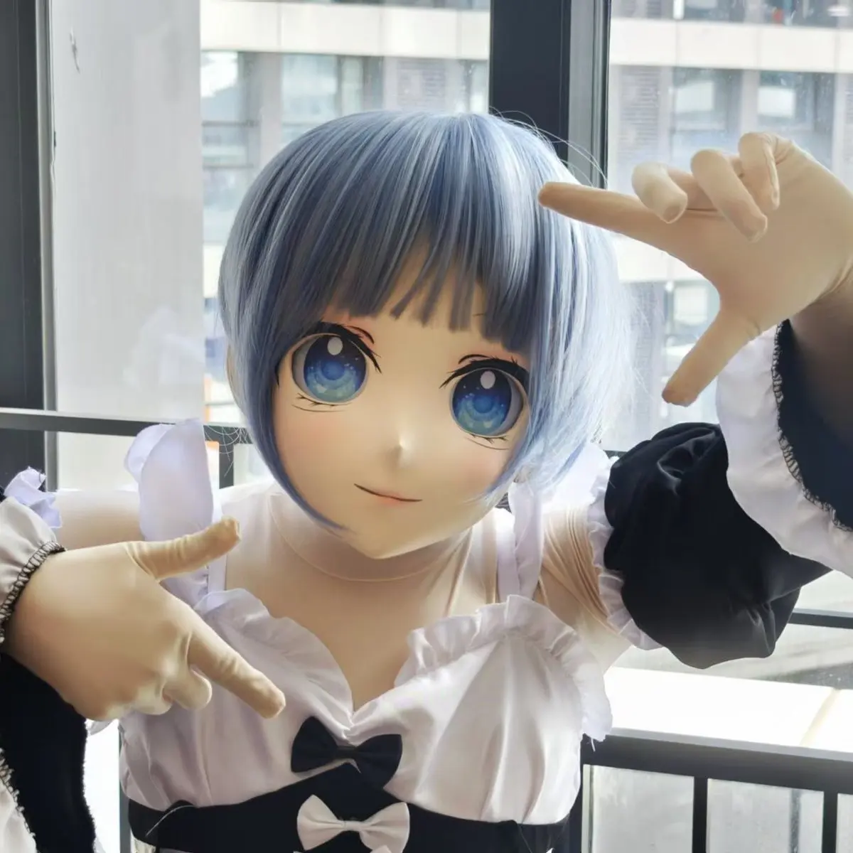 Maschera Kigurumi Nera da Personaggio Anime Giapponese con Lucchetto, Accessorio Cosplay Fai da Te con Cinghie