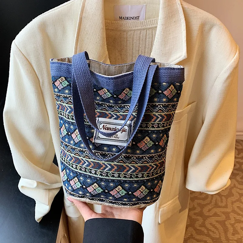 Niche Handmade Woven Basket Bag, Retro Portable Lunch Bento Tote Bag for Office Daily Outdoor Use