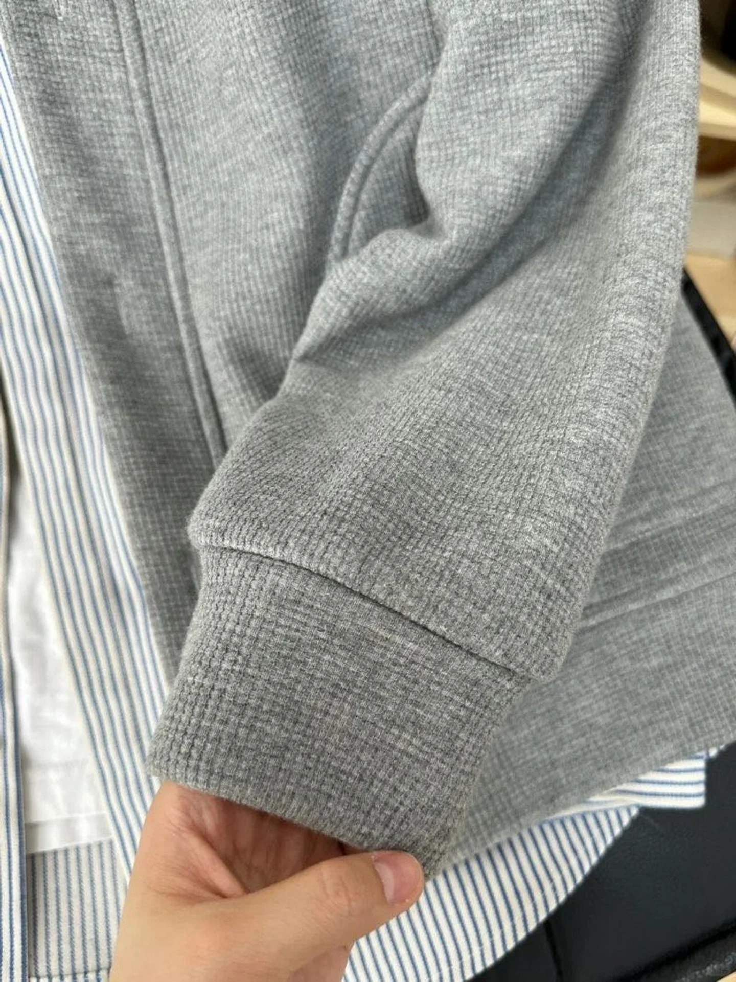 

Новый американский модный вязаный женский открытый кардиган на одной пуговице, дэт, свободный повседневный дышащий кардиган с v-образным вырезом на весну и осень