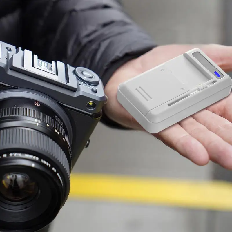 Caricabatteria per fotocamera Caricabatteria Adattatore di ricarica Caricabatterie per fotocamera retrò Tipo C Adattatore per batteria Protezione da sovraccarico Alta