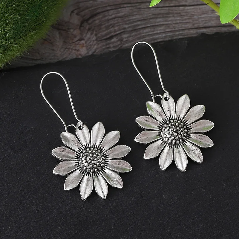 DIY accessories Wish cross-border new retro three-dimensional sunflower earrings, personalized bohemian beautiful sunflower ears